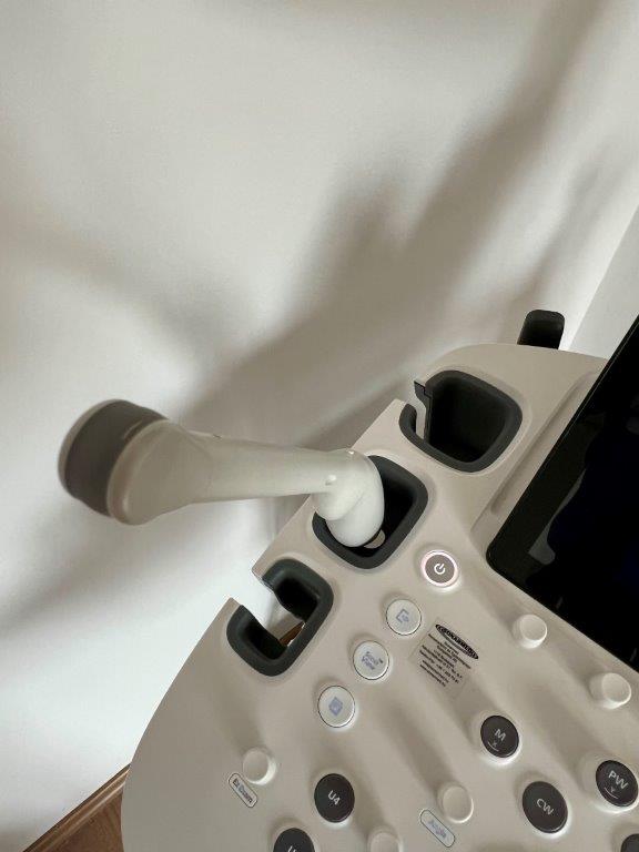 Használt Samsung HS50 típusú 2D/ 3D/ 4D/ 5D ultrahang készülék két vizsgálófejjel