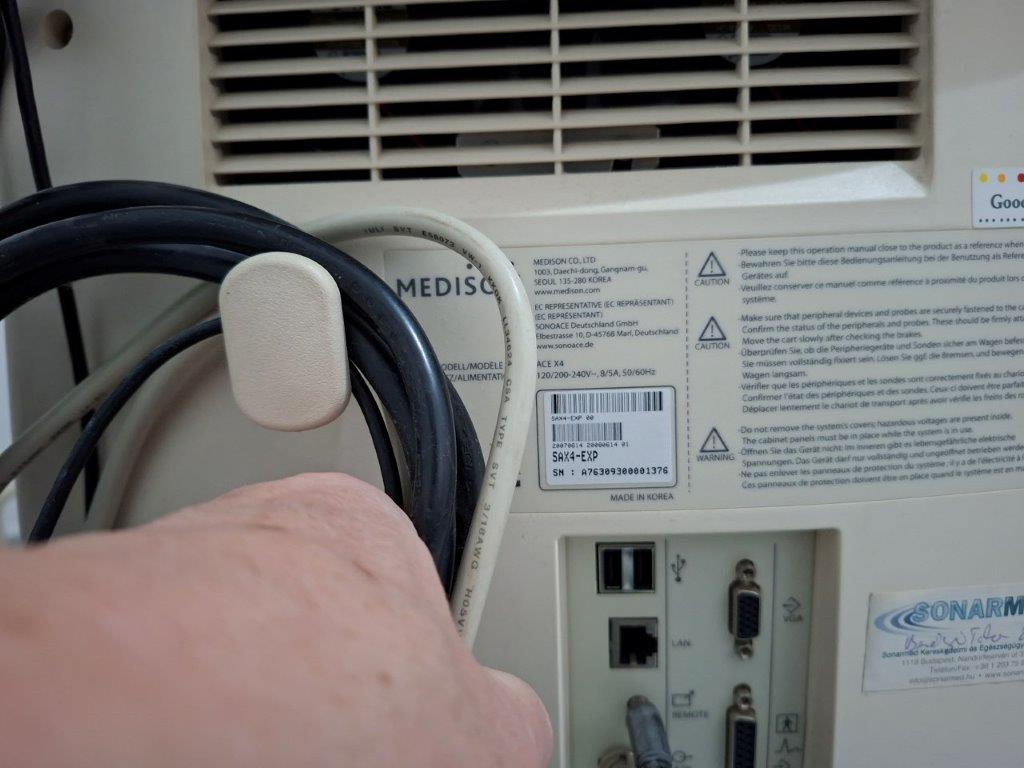 Használt SonoAce X4 fekete-fehér ultrahang készülék